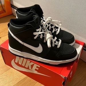 Nike Dunks